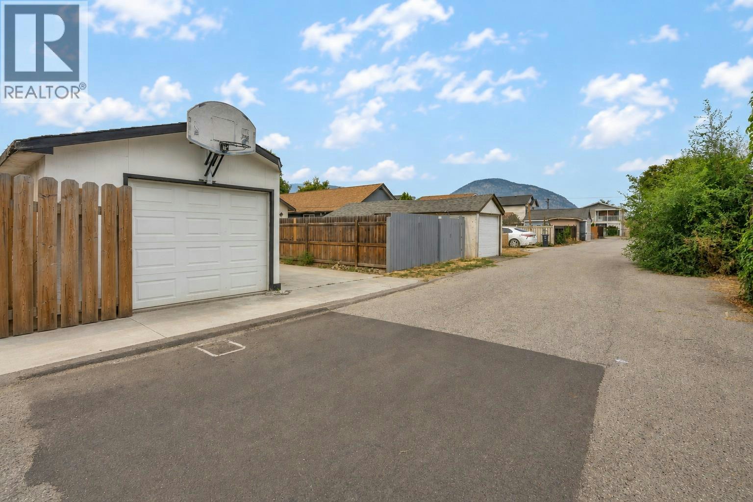 448 Caribou Street, Penticton, BC, V2A 5W6 - 36