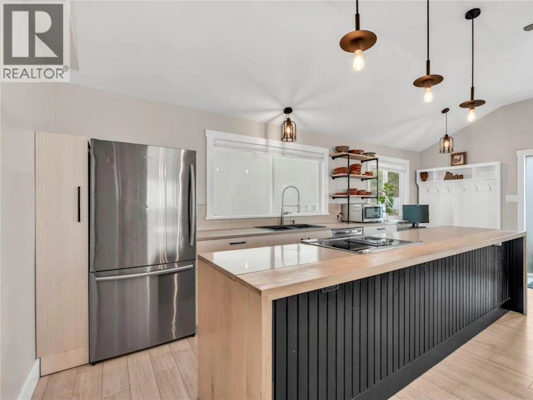 448 Caribou Street, Penticton, BC, V2A 5W6 - 15
