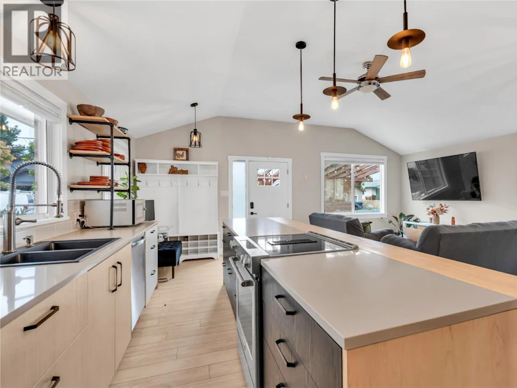 448 Caribou Street, Penticton, BC, V2A 5W6 - 16