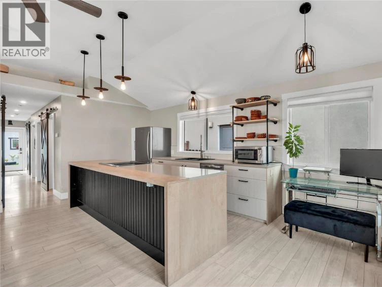 448 Caribou Street, Penticton, BC, V2A 5W6 - 19
