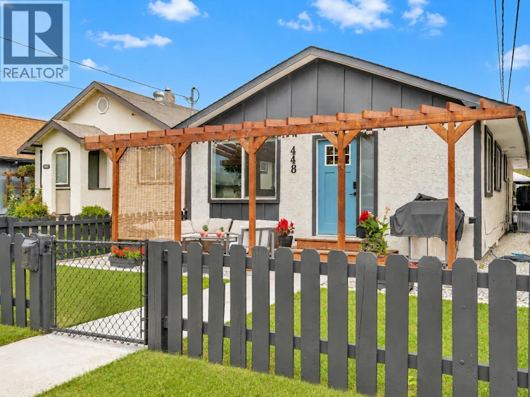 448 Caribou Street, Penticton, BC, V2A 5W6