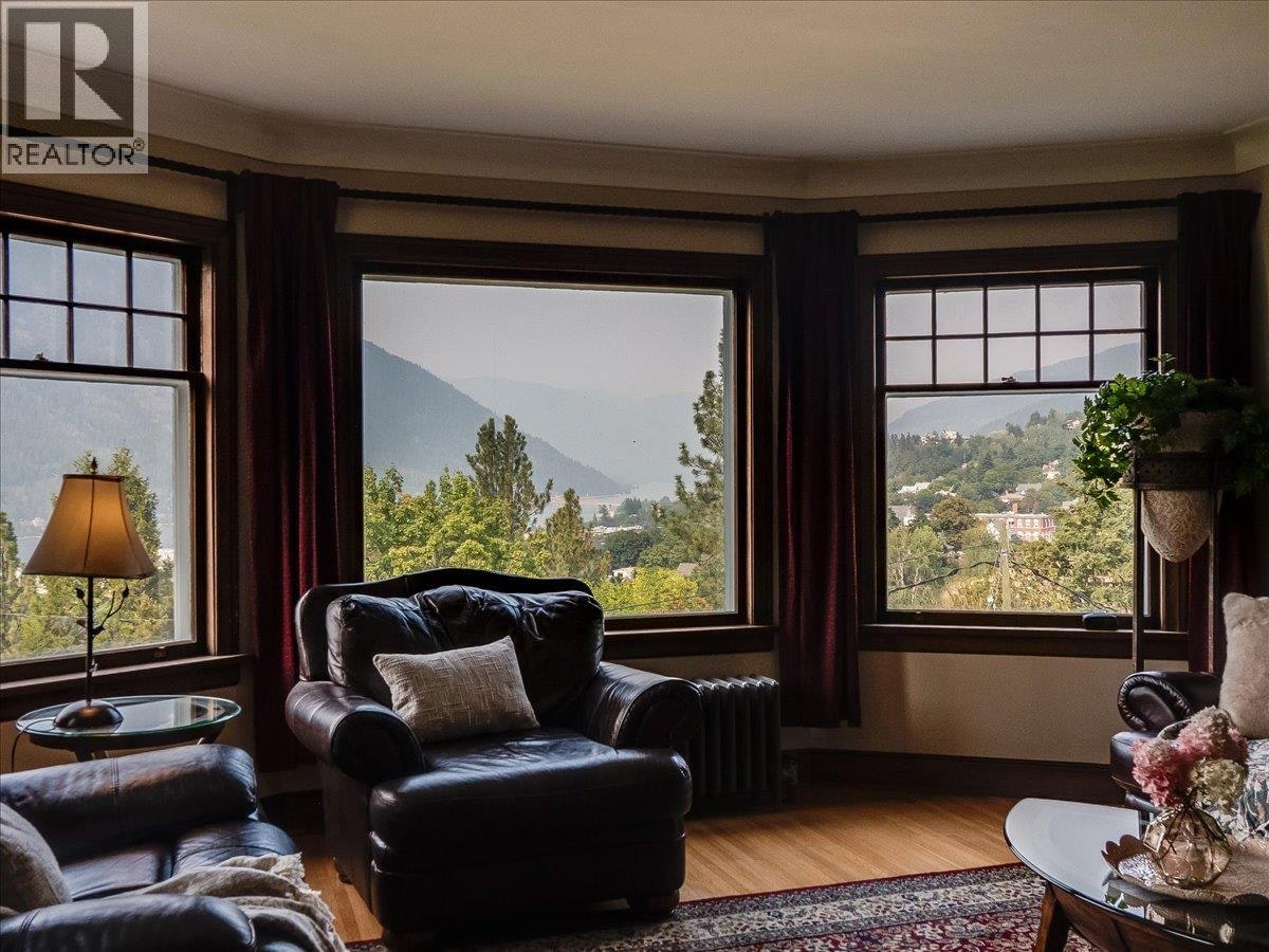 411 Hamilton Avenue, Nelson, BC, V1L 3G1 - 20