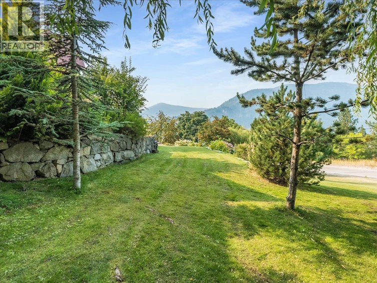411 Hamilton Avenue, Nelson, BC, V1L 3G1 - 60