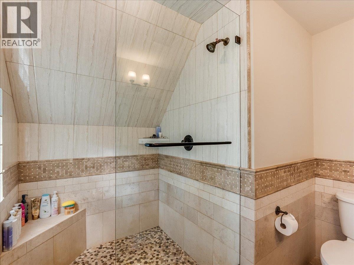 411 Hamilton Avenue, Nelson, BC, V1L 3G1 - 35