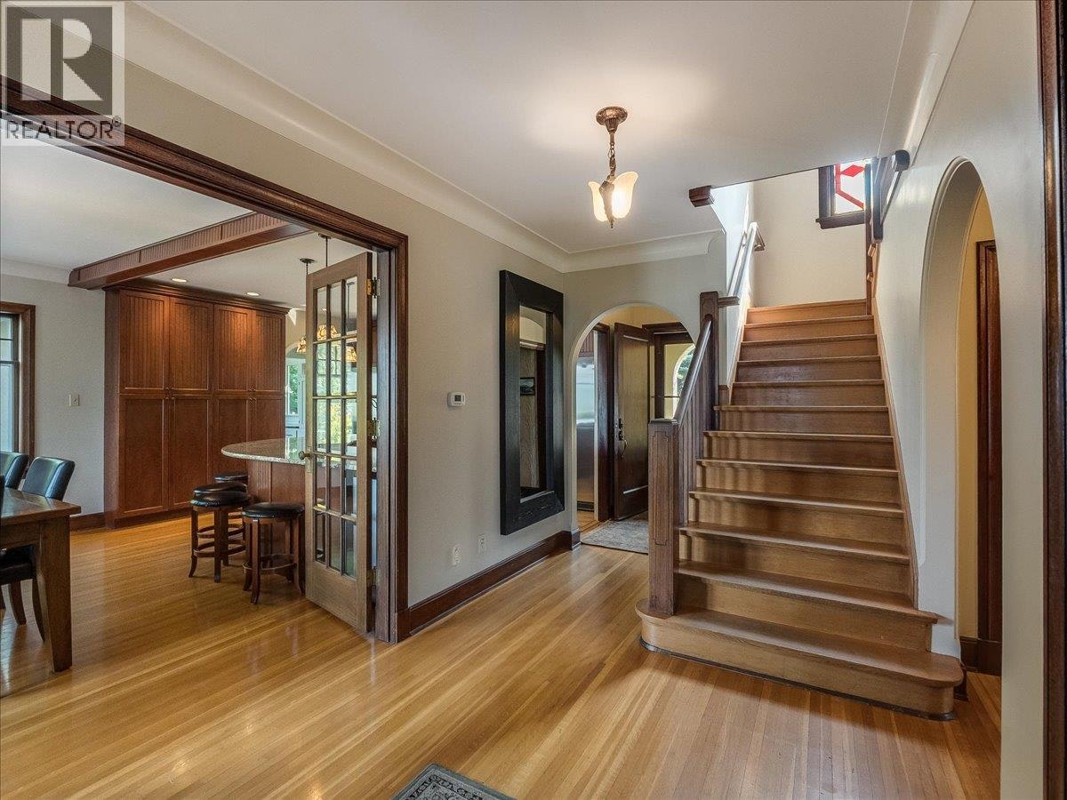411 Hamilton Avenue, Nelson, BC, V1L 3G1 - 9