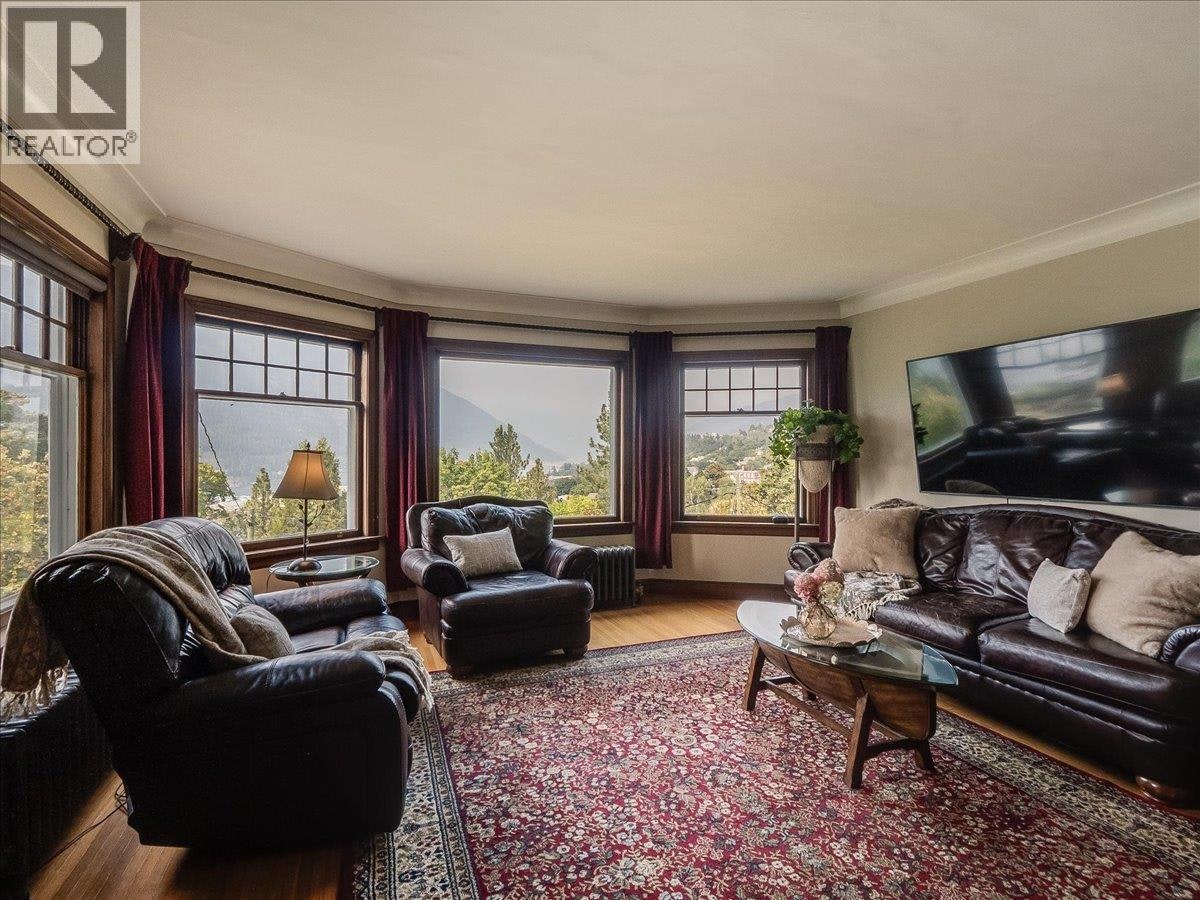 411 Hamilton Avenue, Nelson, BC, V1L 3G1 - 19