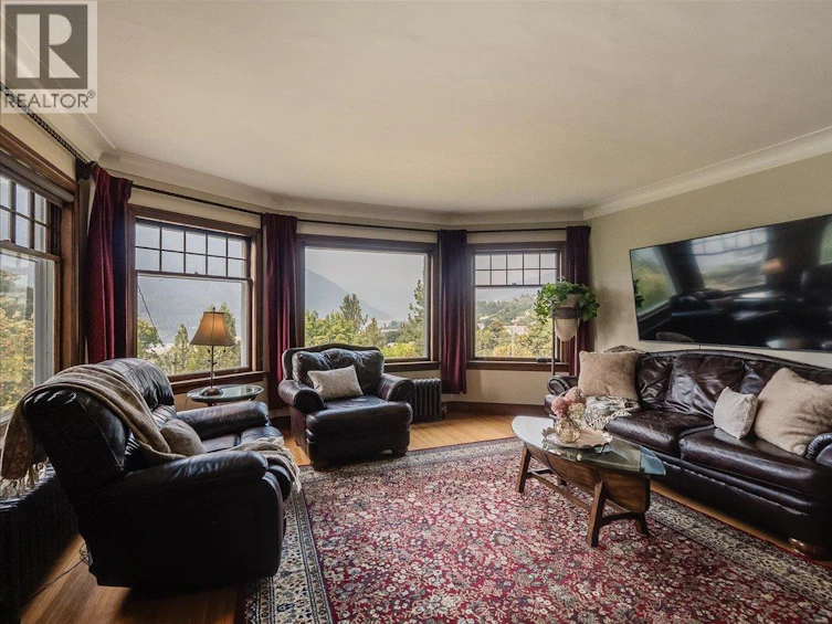411 Hamilton Avenue, Nelson, BC, V1L 3G1 - 19