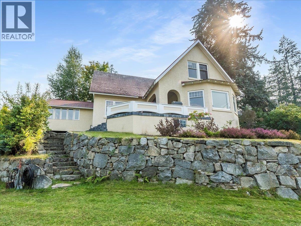 411 Hamilton Avenue, Nelson, BC, V1L 3G1