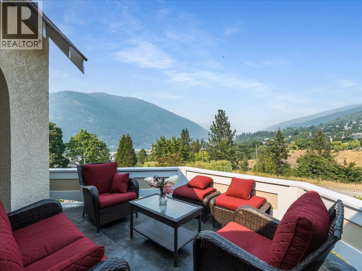 411 Hamilton Avenue, Nelson, BC, V1L 3G1 - 24