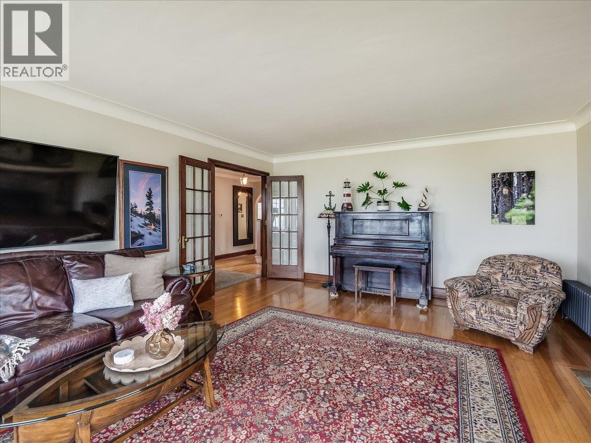 411 Hamilton Avenue, Nelson, BC, V1L 3G1 - 21