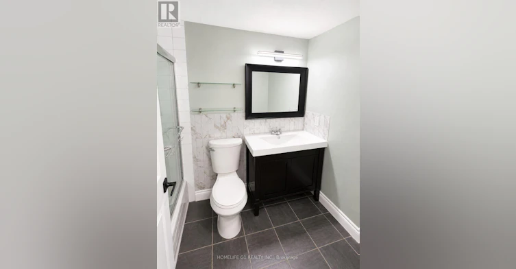 301-633 Bay Street, Toronto, ON, M5G 2G4 - 11