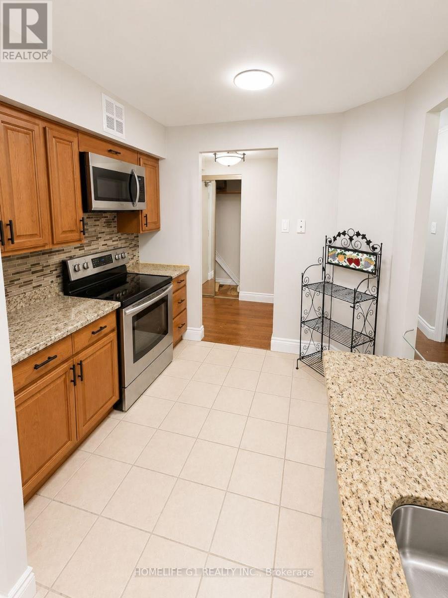 301-633 Bay Street, Toronto, ON, M5G 2G4 - 4