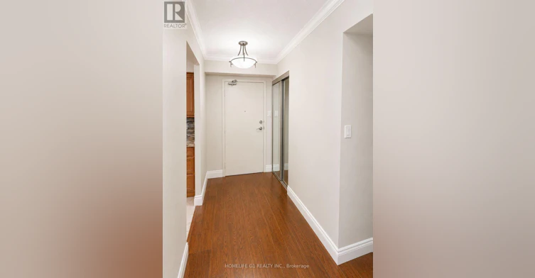 301-633 Bay Street, Toronto, ON, M5G 2G4 - 5