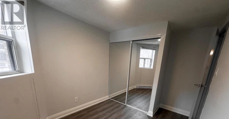 8-99 Bellevue Avenue, Toronto, ON, M5T 2N8 - 8