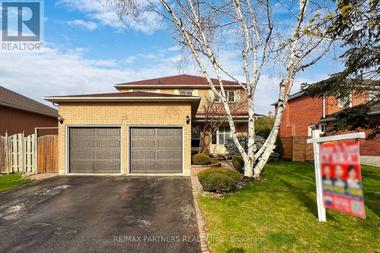 15 Ribblesdale Drive, Whitby, ON, L1N 6Z3