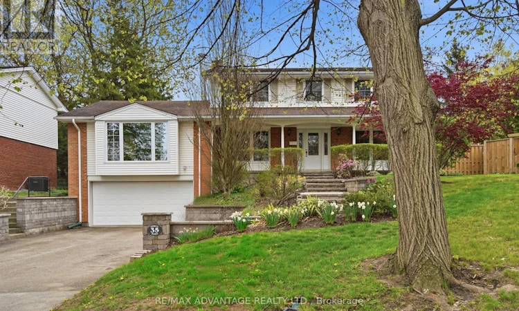 35 Cowan Place