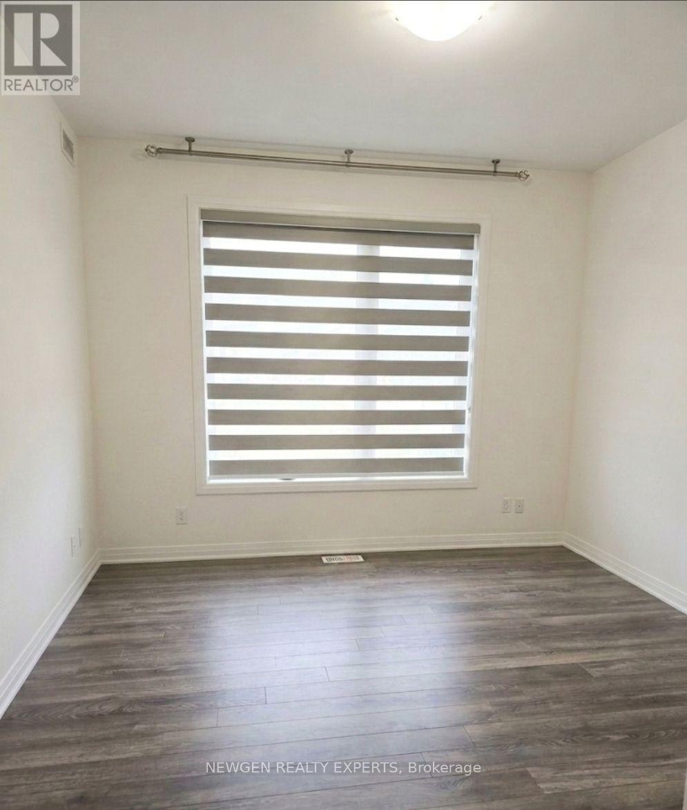 322-2 Adam Sellers Street, Markham, ON, L6B 1P2 - 5