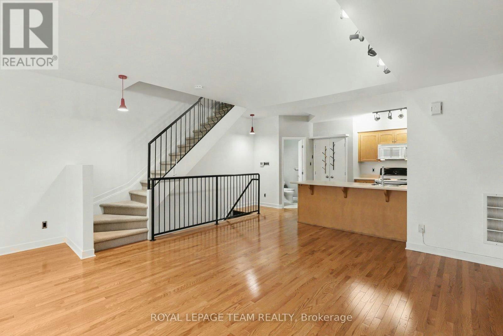 C-418 Nepean Street, Ottawa, ON, K1R 5G7 - 4