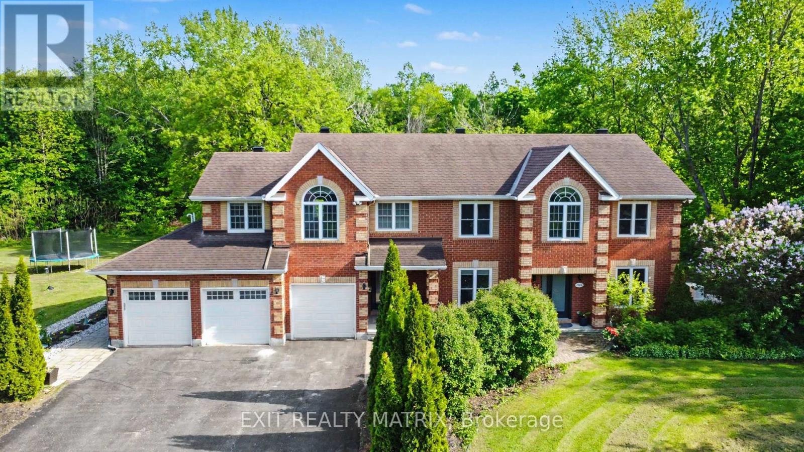 1322 Du Gouverneur Drive, Cumberland, ON, K4C 1E2