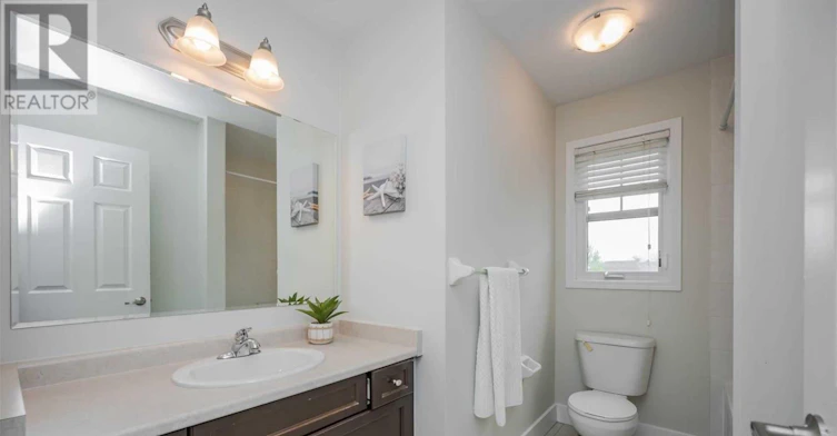 27 Mooney Trail, New Tecumseth, ON, L9R 0J4 - 25
