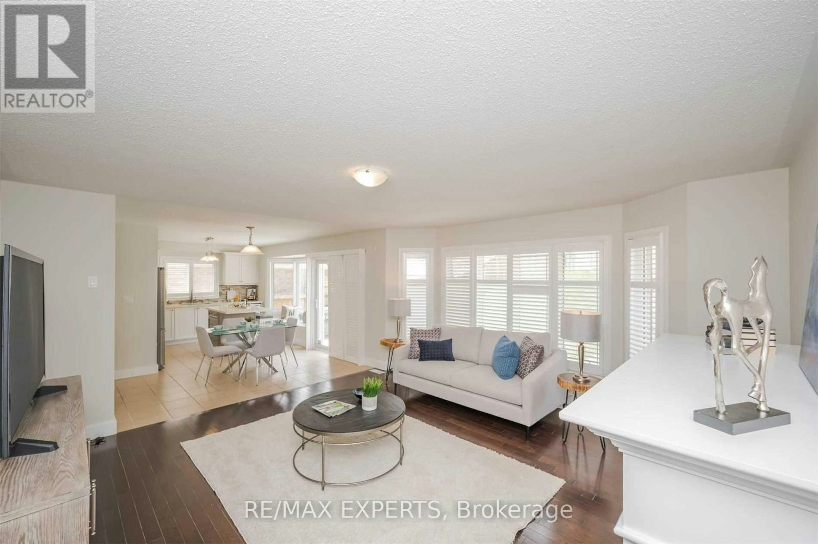 27 Mooney Trail, New Tecumseth, ON, L9R 0J4 - 9
