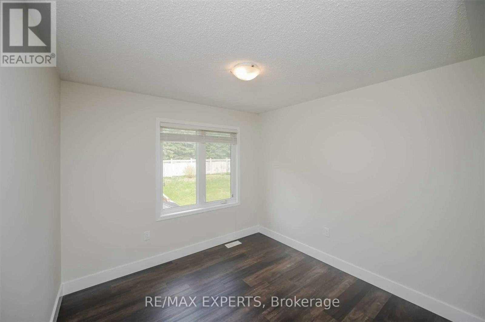 27 Mooney Trail, New Tecumseth, ON, L9R 0J4 - 29