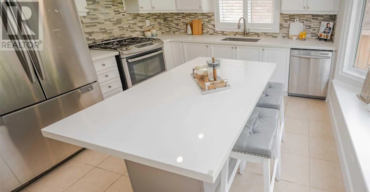 27 Mooney Trail, New Tecumseth, ON, L9R 0J4 - 11