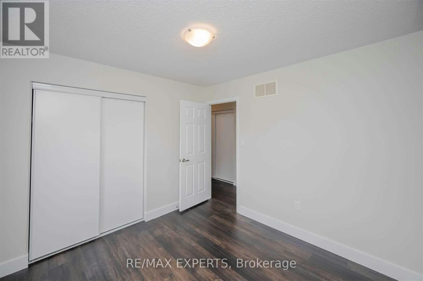 27 Mooney Trail, New Tecumseth, ON, L9R 0J4 - 28