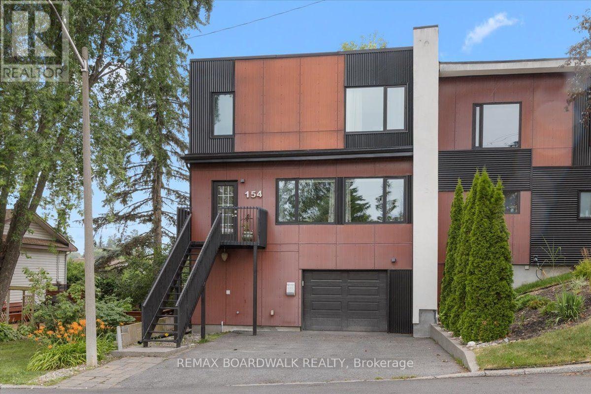 154 Duford Street, Ottawa, ON, K1L 6Z7