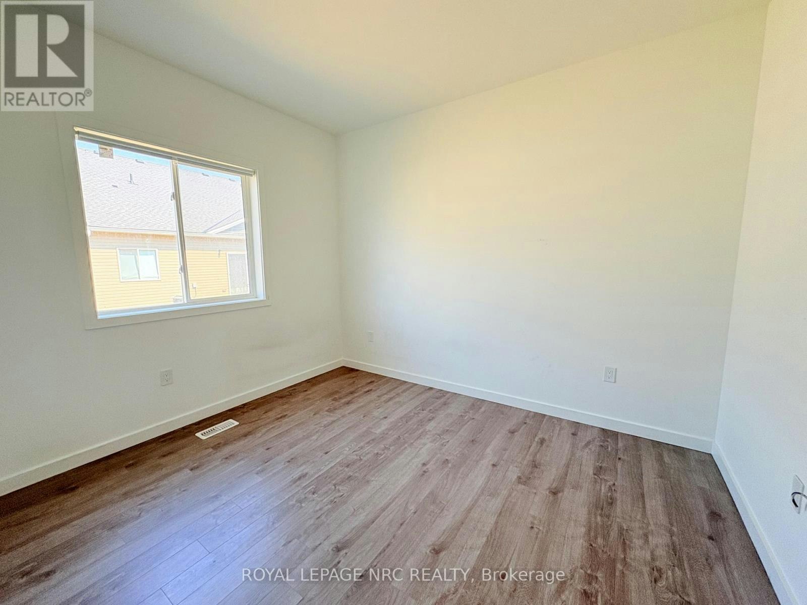 90 Highriver Trail, Welland, ON, L3C 0H6 - 5