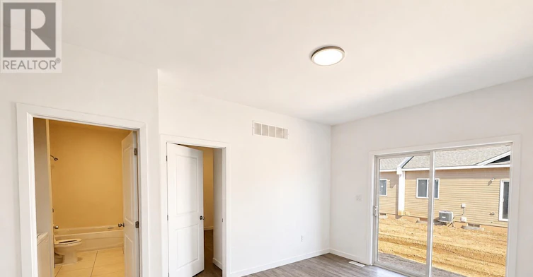 90 Highriver Trail, Welland, ON, L3C 0H6 - 9