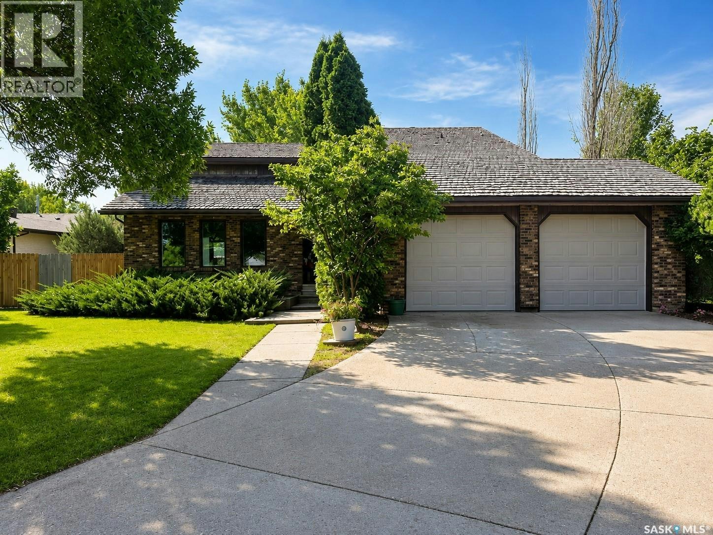 895 Brimacombe Drive, Weyburn, SK, S4H 3J6