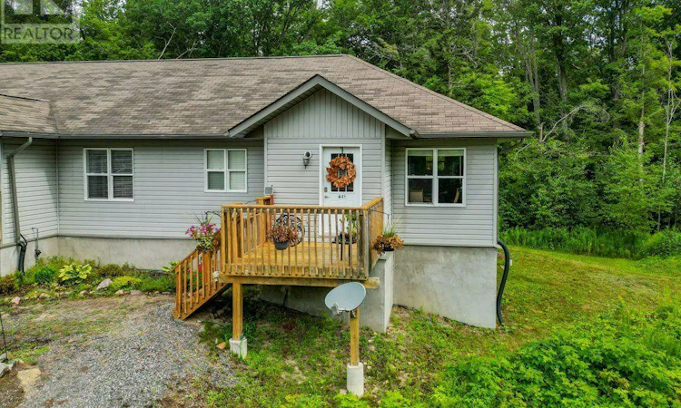 5-45 Seguin Place