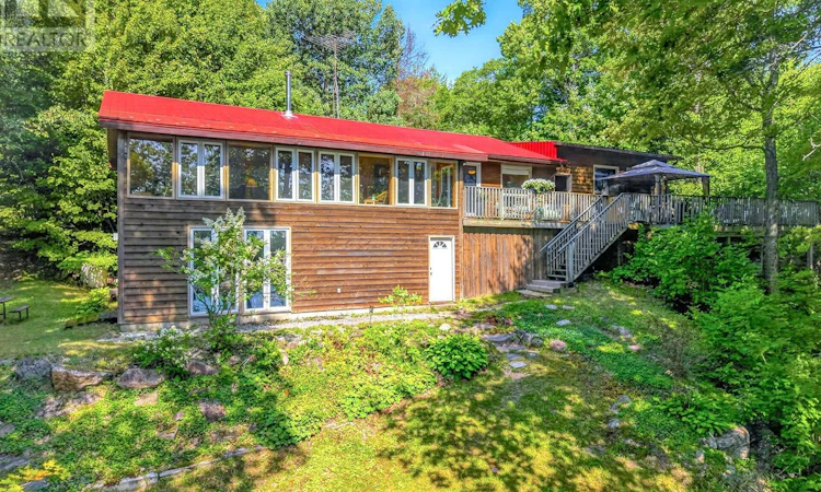53 Crown Retreats Road
