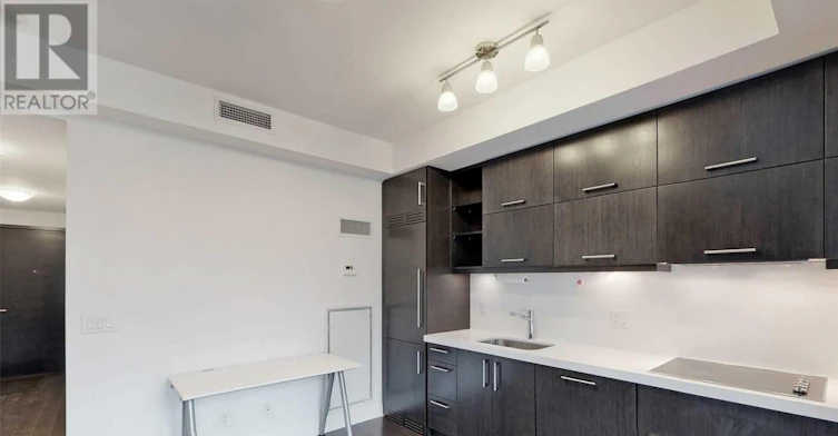 810-65 St Mary Street, Toronto, ON, M5S 0A6 - 13