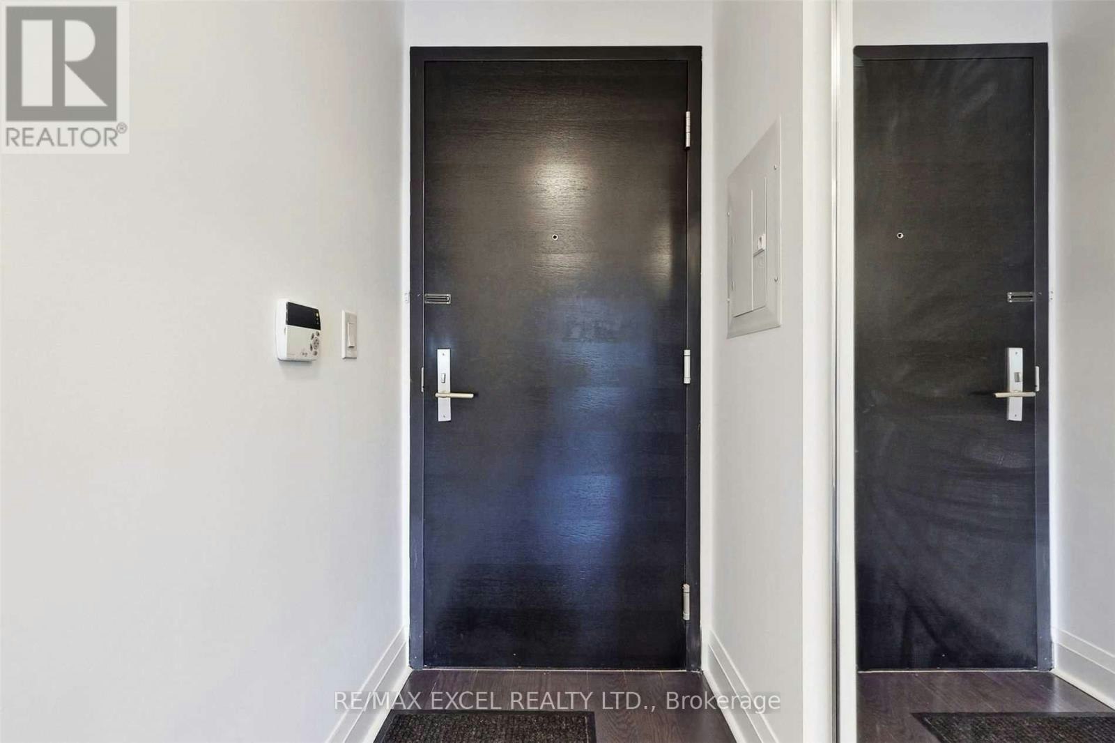 810-65 St Mary Street, Toronto, ON, M5S 0A6 - 7