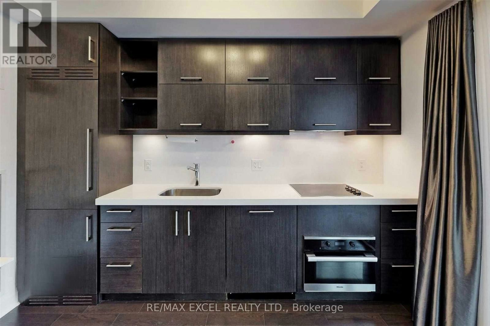 810-65 St Mary Street, Toronto, ON, M5S 0A6 - 14
