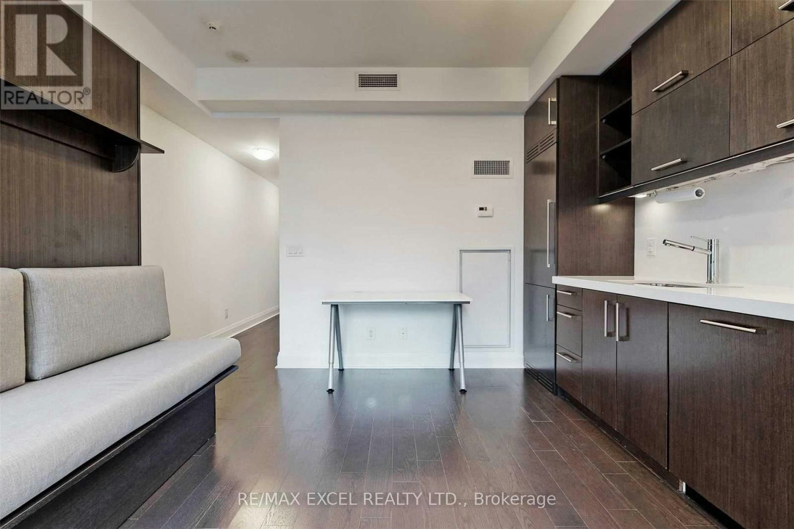810-65 St Mary Street, Toronto, ON, M5S 0A6 - 12