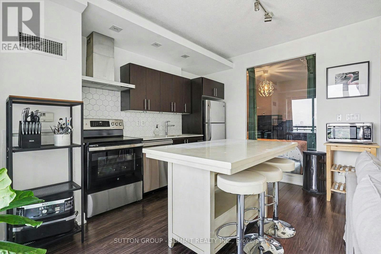1931-165 Legion Road N, Toronto, ON, M8Y 0B3 - 9