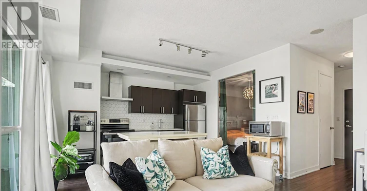 1931-165 Legion Road N, Toronto, ON, M8Y 0B3 - 4