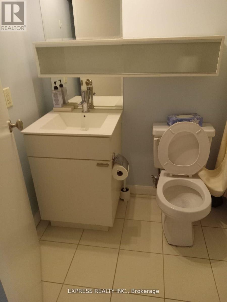 930-111 Elizabeth Street, Toronto, ON, M5G 1P7 - 6