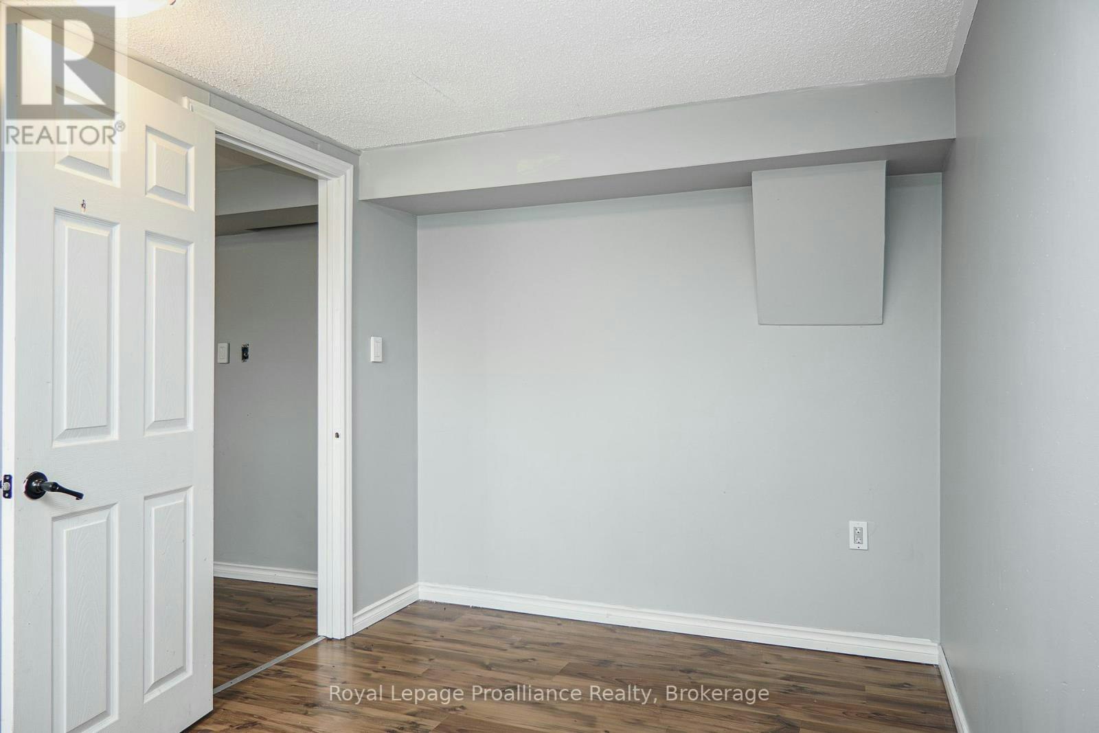 21 Pepper Avenue, Belleville, ON, K8P 4R2 - 6