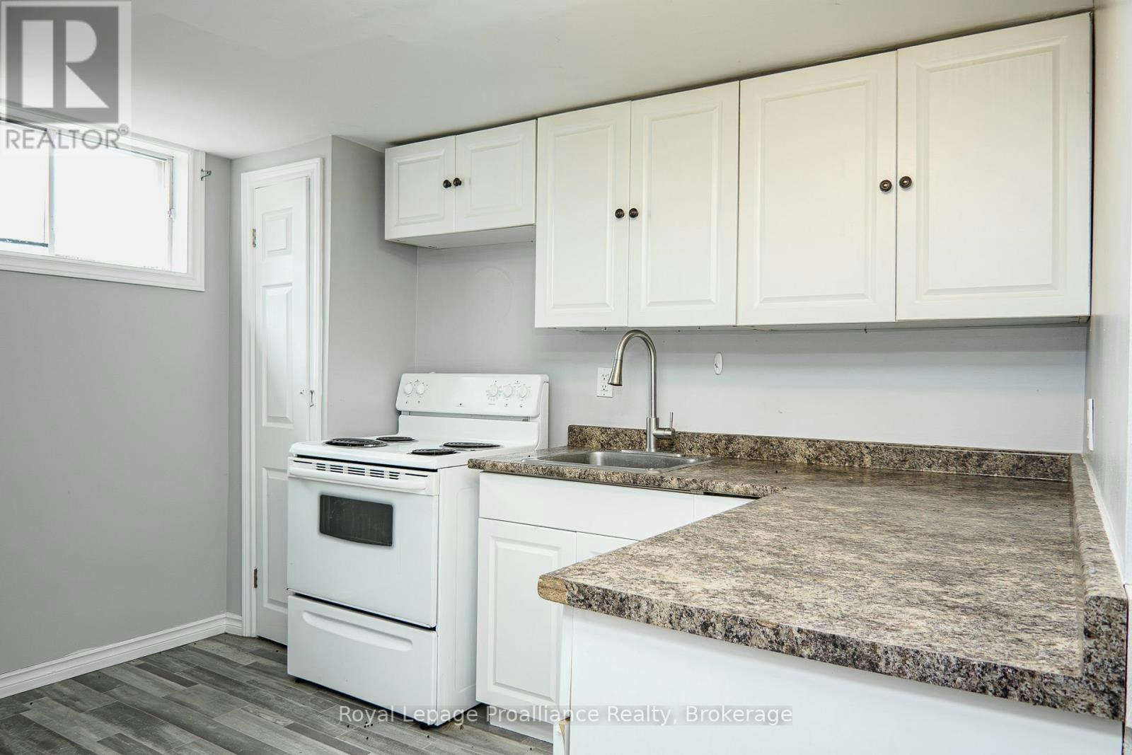 21 Pepper Avenue, Belleville, ON, K8P 4R2 - 7