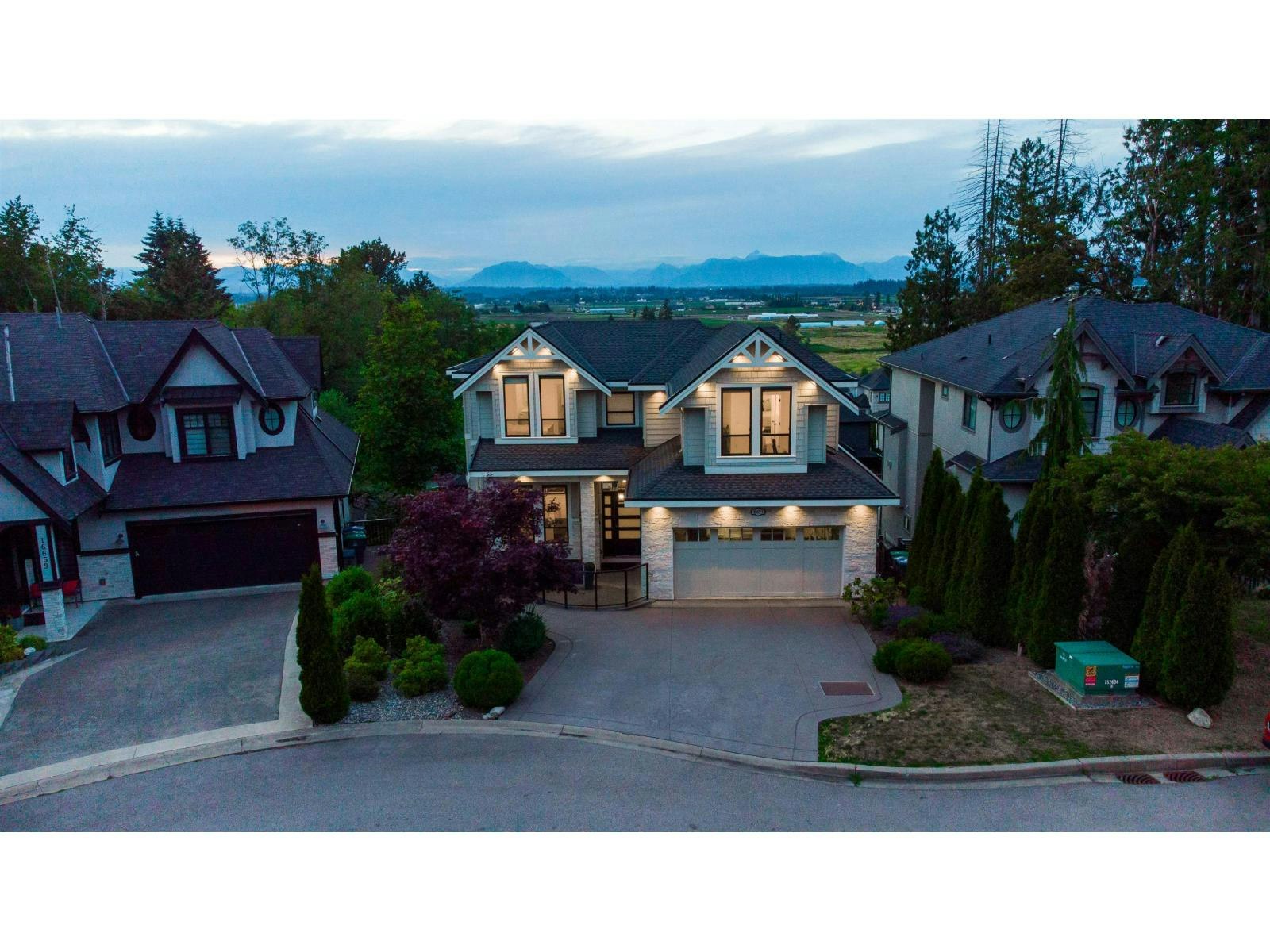 16671 30a Avenue, Surrey, BC, V3Z 0P9 - 37
