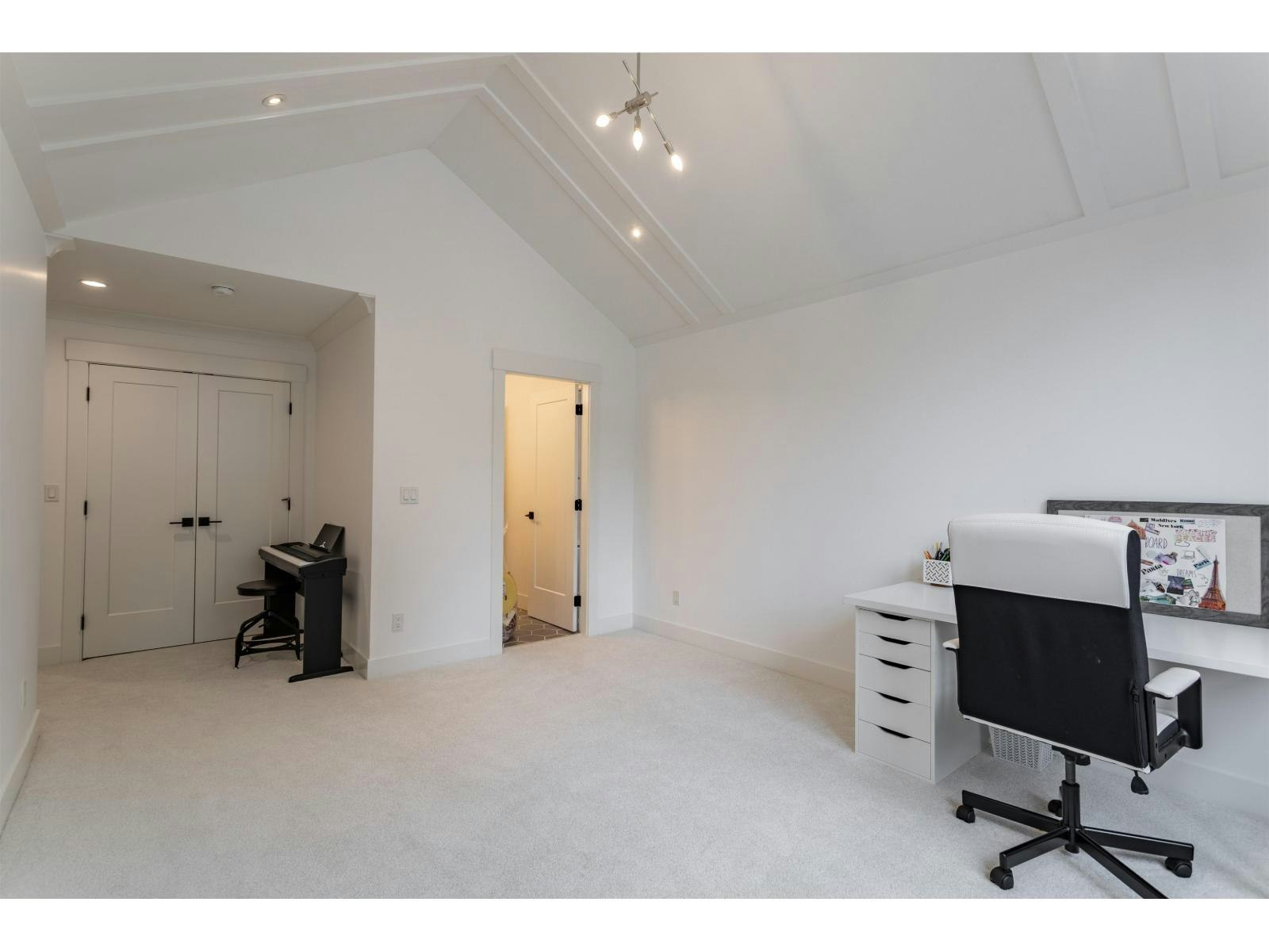 16671 30a Avenue, Surrey, BC, V3Z 0P9 - 18