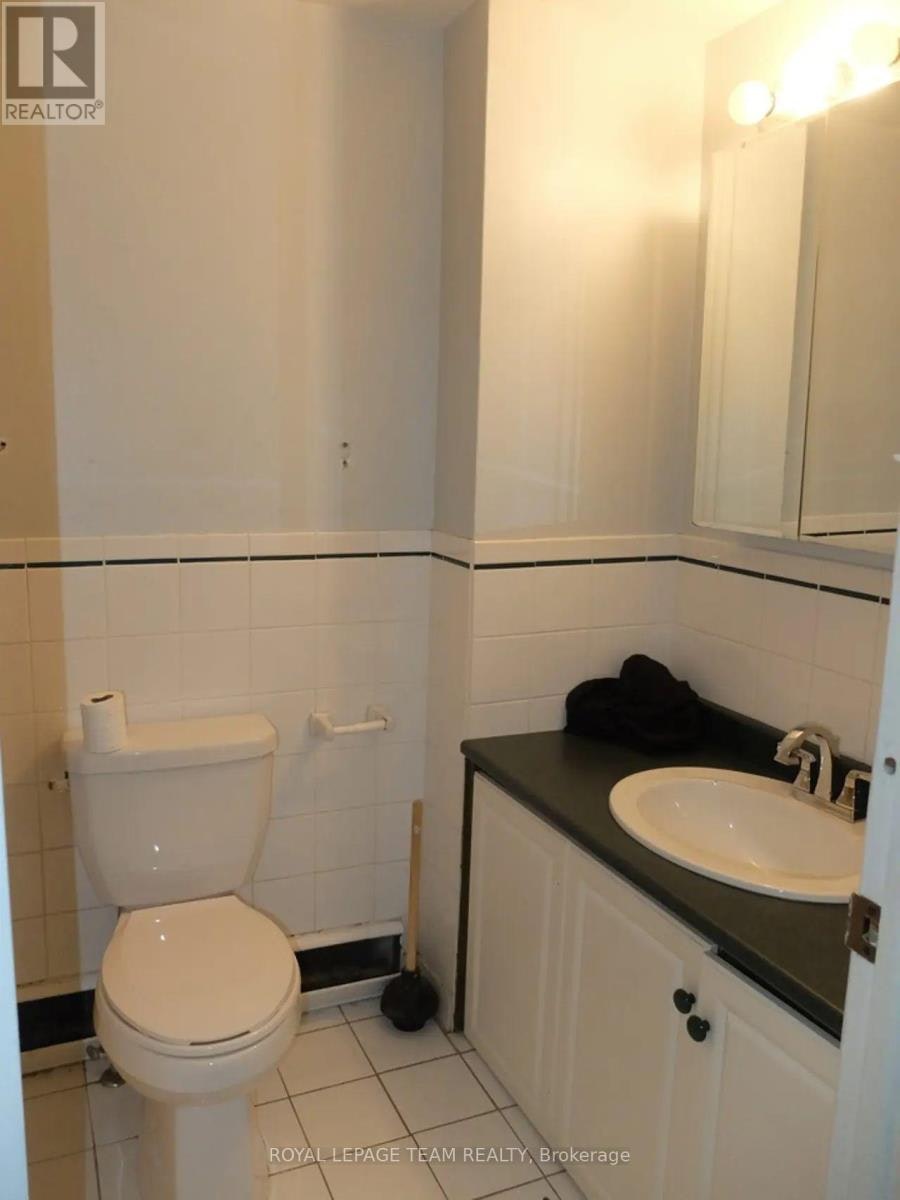 B-45 Riverdale Avenue, Ottawa, ON, K1S 1P9 - 6