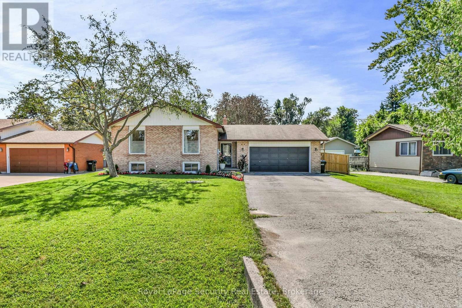 1045 Lebanon Drive, Innisfil, ON, L9S 2B7