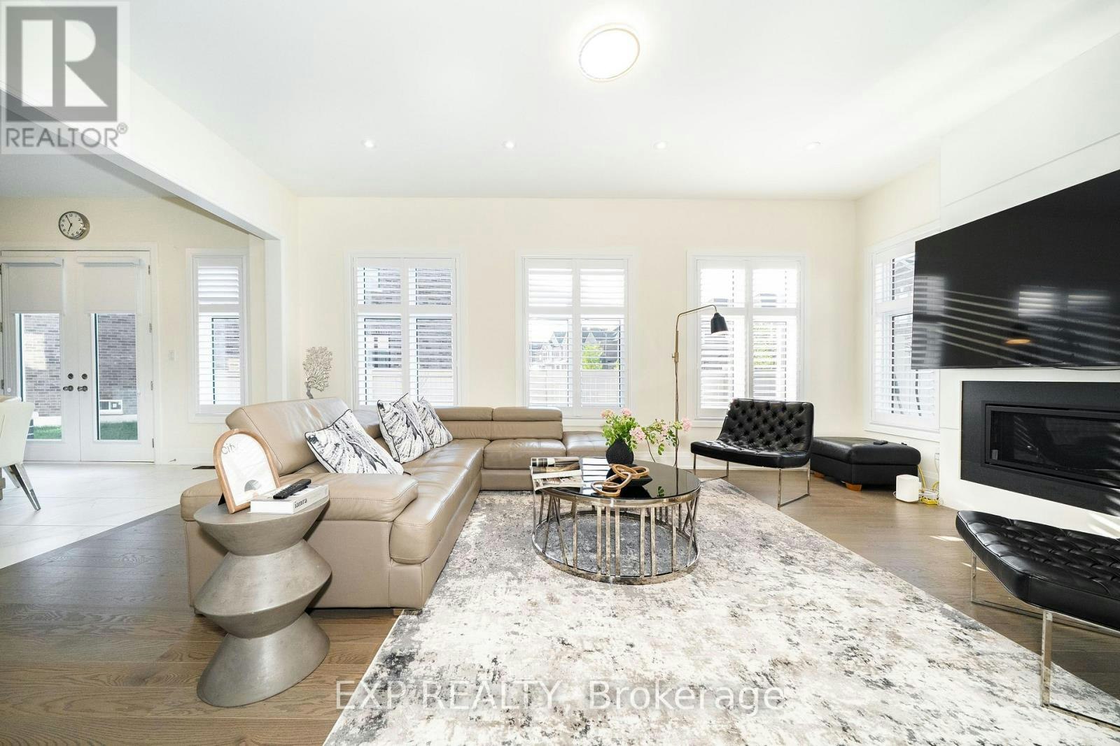 38 Bud Leggett Crescent, Georgina, ON, L4P 0T1 - 12