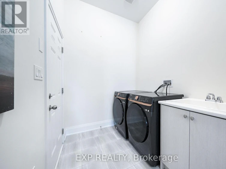 38 Bud Leggett Crescent, Georgina, ON, L4P 0T1 - 23