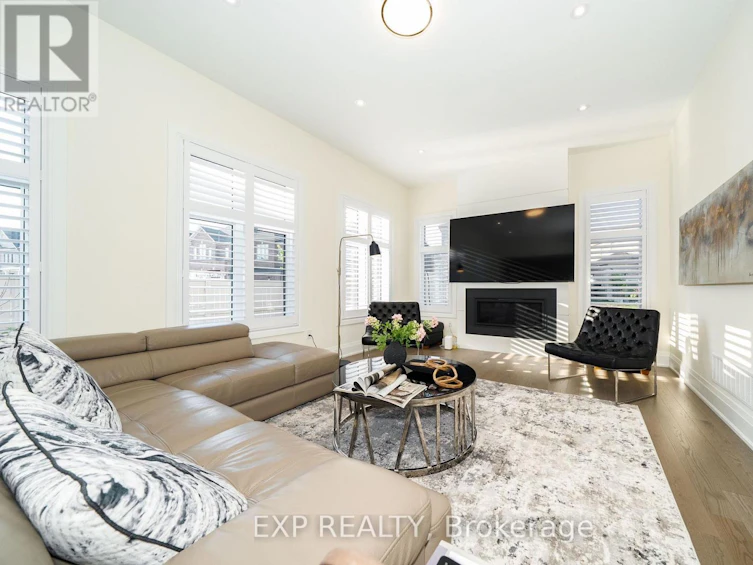 38 Bud Leggett Crescent, Georgina, ON, L4P 0T1 - 15